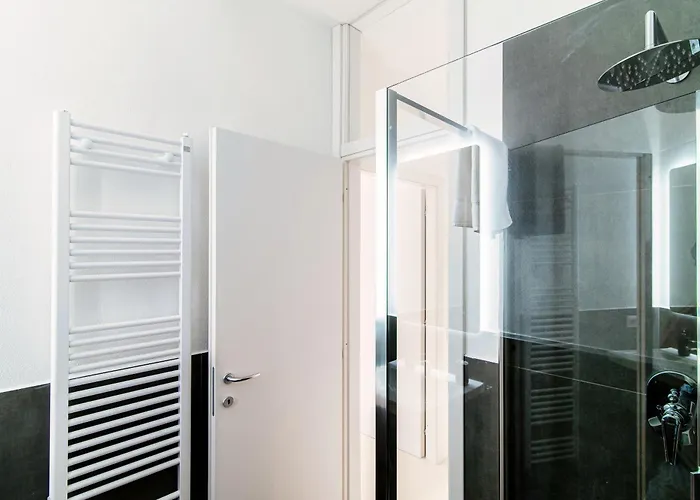 Giuliny Lovely Flat - The House Of Travelers