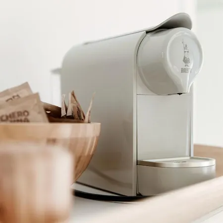 Giuliny Lovely Flat - The House Of Travelers