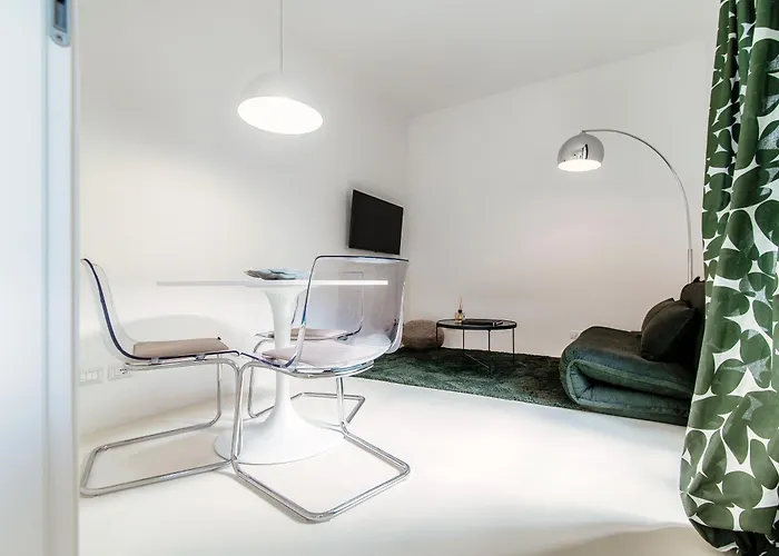 Appartamento Giuliny Lovely Flat - The House Of Travelers *