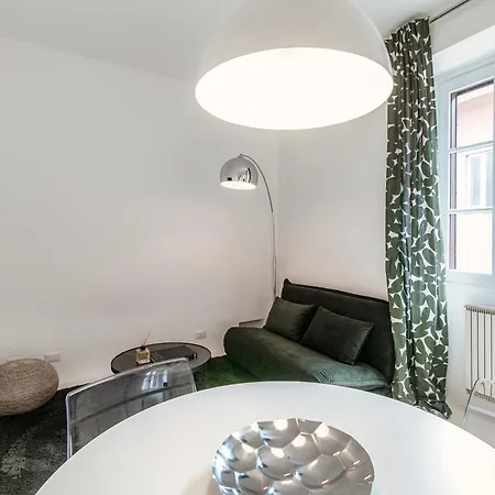 Giuliny Lovely Flat - The House Of Travelers Como