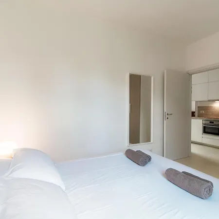 Apartament Giuliny Lovely Flat - The House Of Travelers