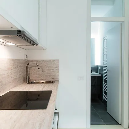 Lägenhet Giuliny Lovely Flat - The House Of Travelers