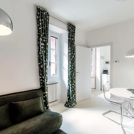 Lägenhet Giuliny Lovely Flat - The House Of Travelers Como